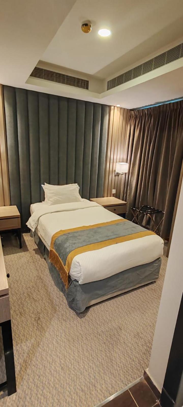 Myrtle Hotel Al Shohadaa Riadh Exterior foto